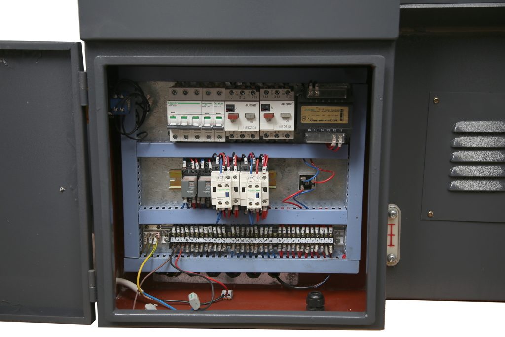 Ленточнопильный полуавтоматический станок METALMASTER MGH-400Z