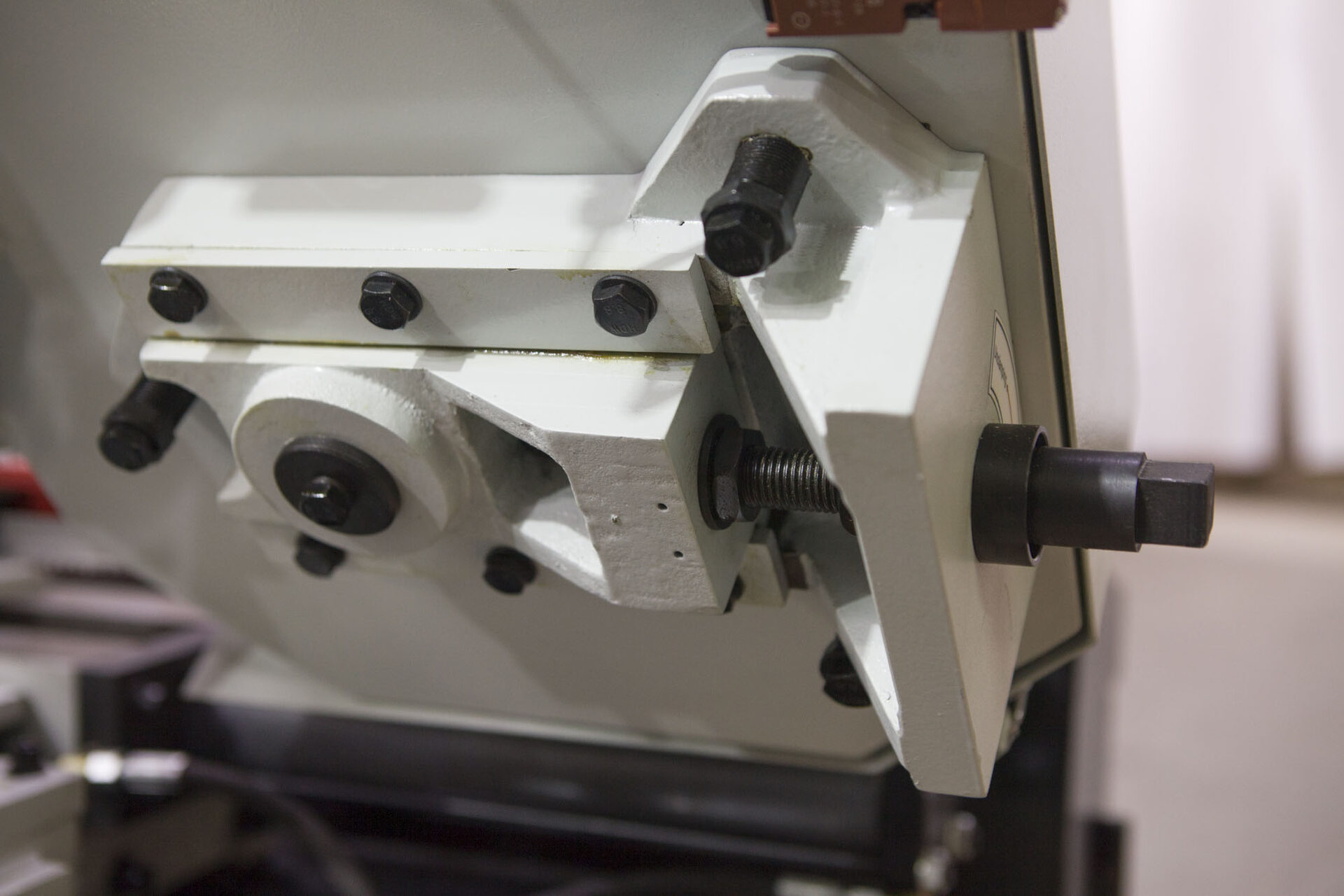 Станок гидравлический двухколонный с поворотной рамой Stalex TBK-4228A Станок гидравлический двухколонный с поворотной рамой Stalex TBK-4228A