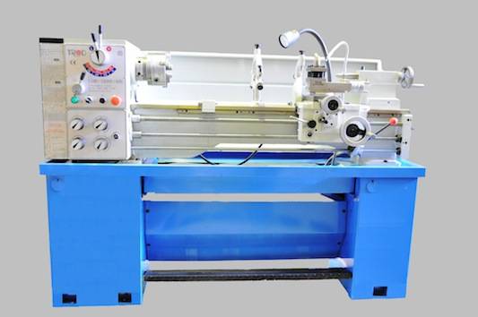 Токарно-винторезный станок по металлу TRIOD LAMU-1000P/400 DRO 111028 Токарно-винторезный станок по металлу TRIOD LAMU-1000P/400 DRO 111028