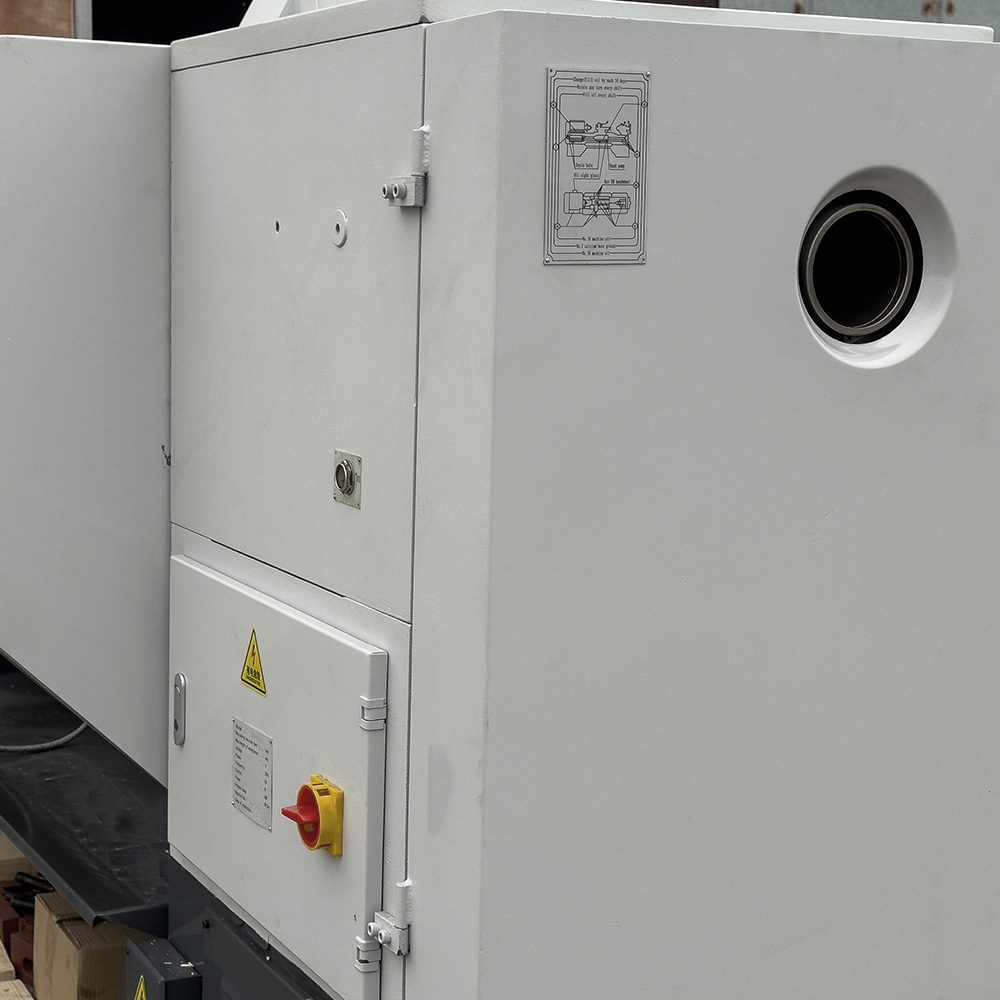 Универсальный токарный станок Proma SPV-1500/660 с УЦИ Универсальный токарный станок Proma SPV-1500/660 с УЦИ