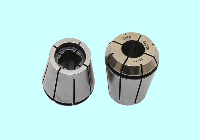 Цанга d12,5 ER40 для метчиков с квадратом S 10,0мм Цанга d12,5 ER40 для метчиков с квадратом S 10,0мм