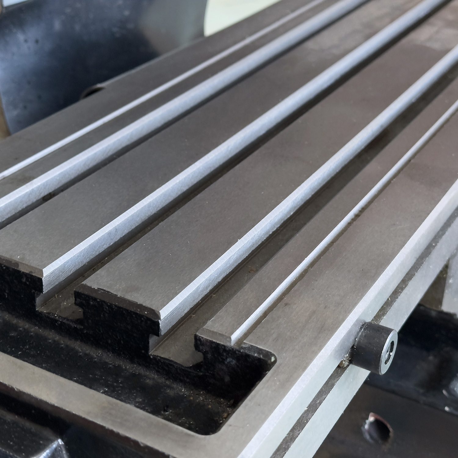 Вертикально-фрезерный станок Proma FP-48SP 25330048