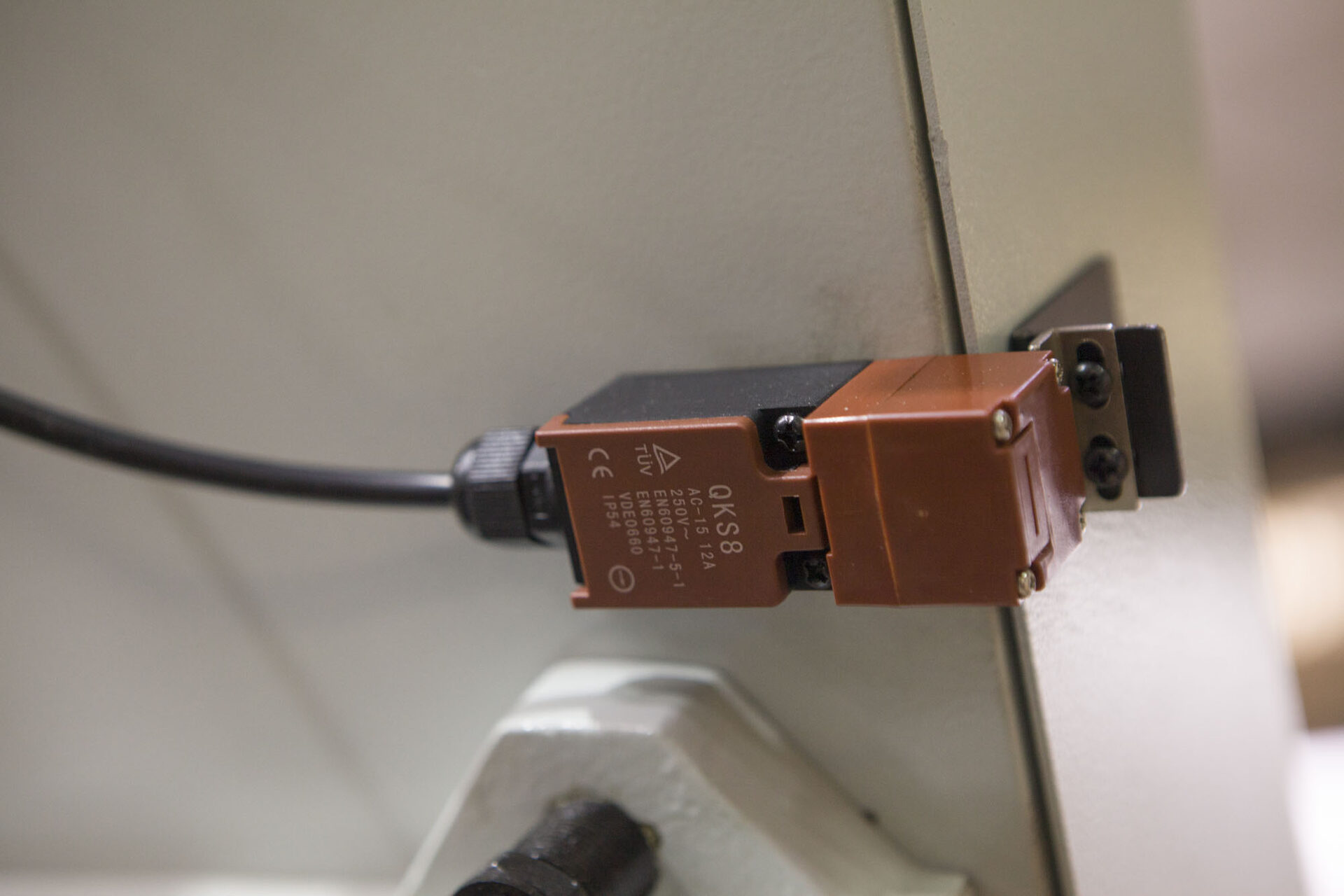 Станок гидравлический двухколонный с поворотной рамой Stalex TBK-4228A