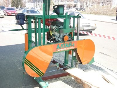 Пилорама ленточная бензиновая Алтай-3 900 11 кВт (Lifan) Пилорама ленточная бензиновая Алтай-3 900 11 кВт (Lifan)