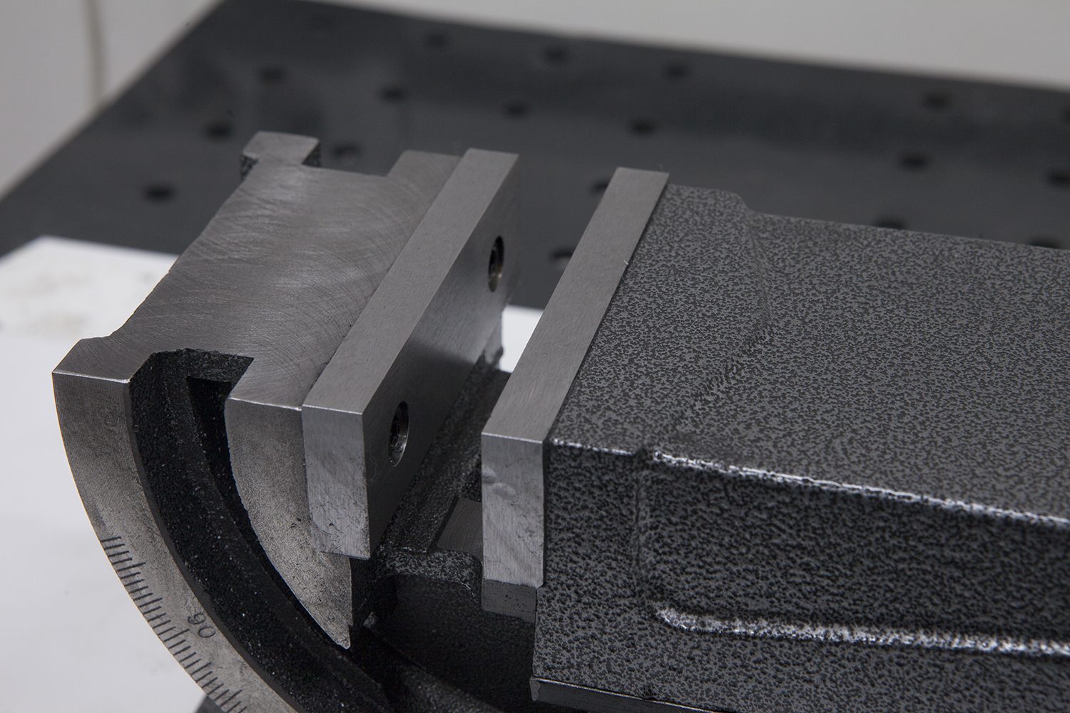 Тиски станочные Stalex QHK 125