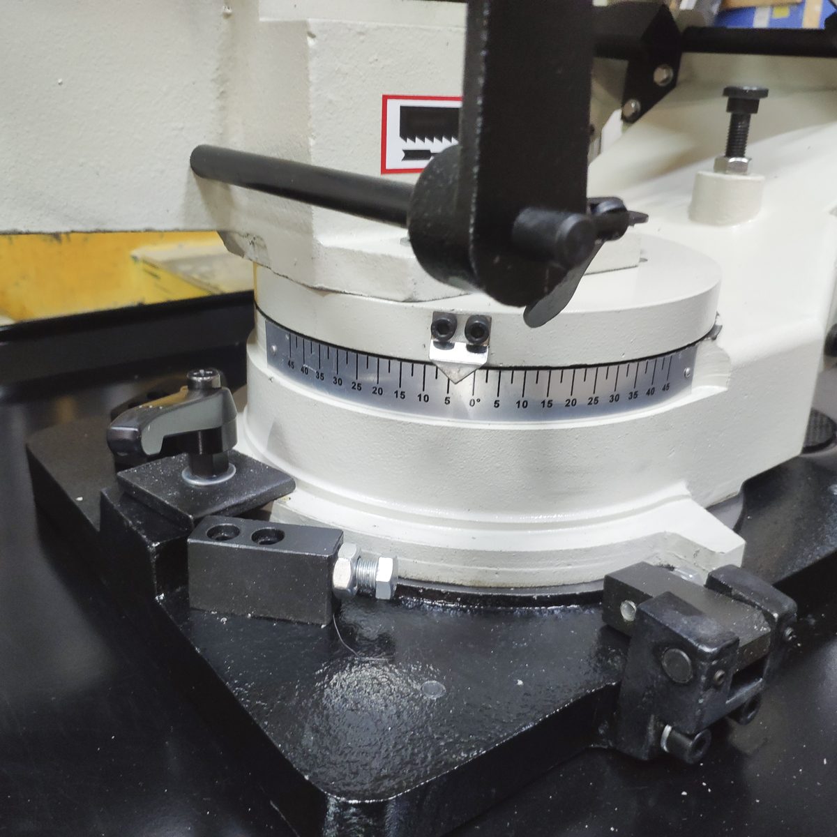 Станок ленточнопильный ручной Stalex SBS-205