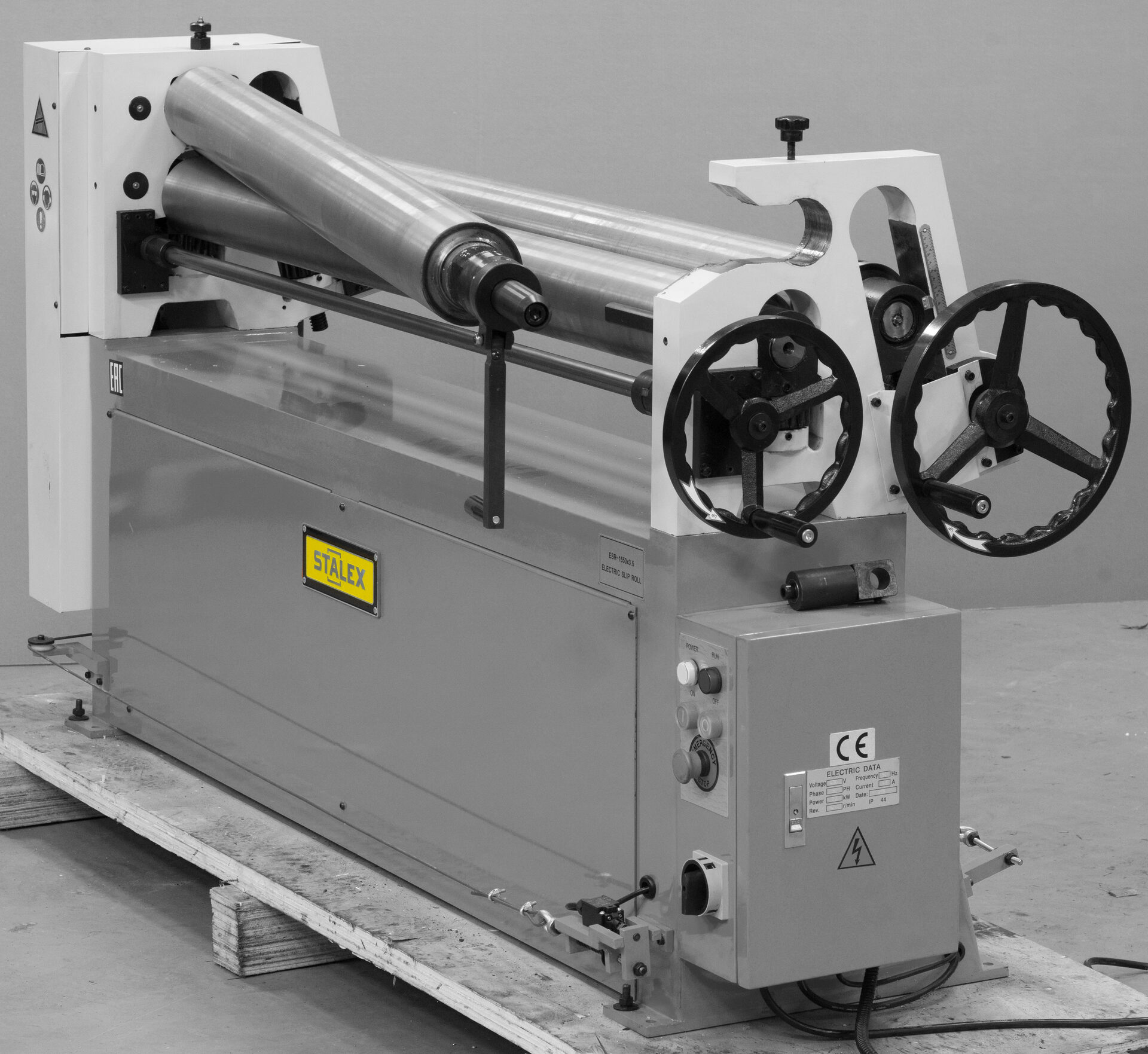 Электромеханический вальцовочный станок Stalex ESR-1300x2.5 Электромеханический вальцовочный станок Stalex ESR-1300x2.5