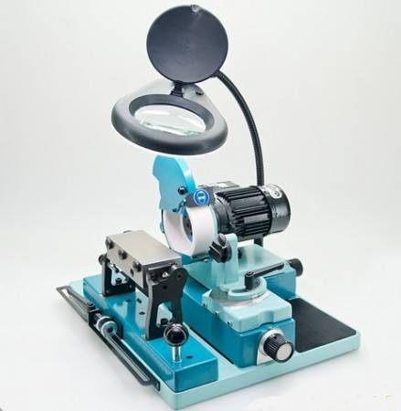 Универсальный заточной станок Kaindl BSM-20SZ Универсальный заточной станок Kaindl BSM-20SZ