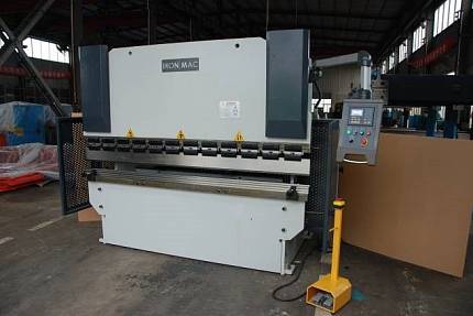 Листогибочный пресс гидравлический с ЧПУ IronMac HPB-К 63/2500