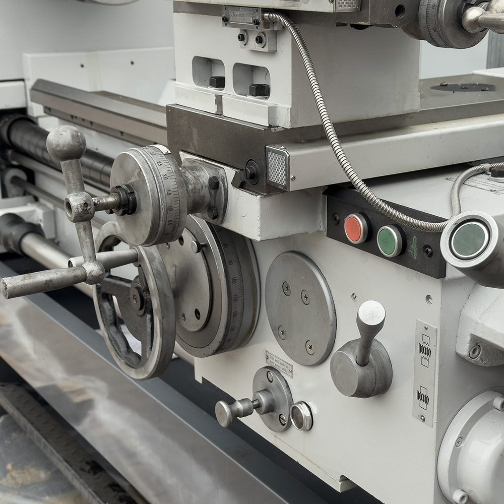 Универсальный токарный станок Proma SPV-1500/660 с УЦИ