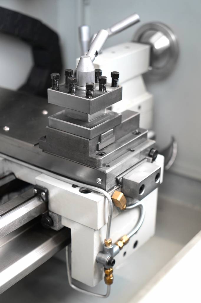 Настольный токарный станок с ЧПУ Metal Master TurnMaster 1830 ML1