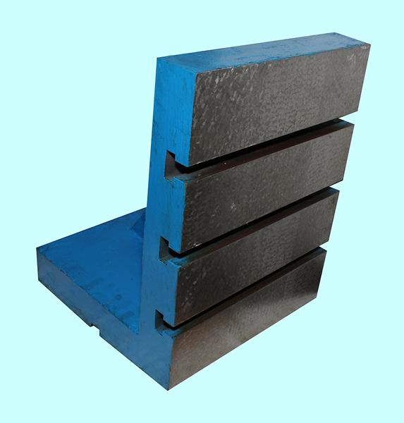 Плита чугунная угловая 500х400мм монтажная шаброванная кл. точн.1 с Т-образными пазами