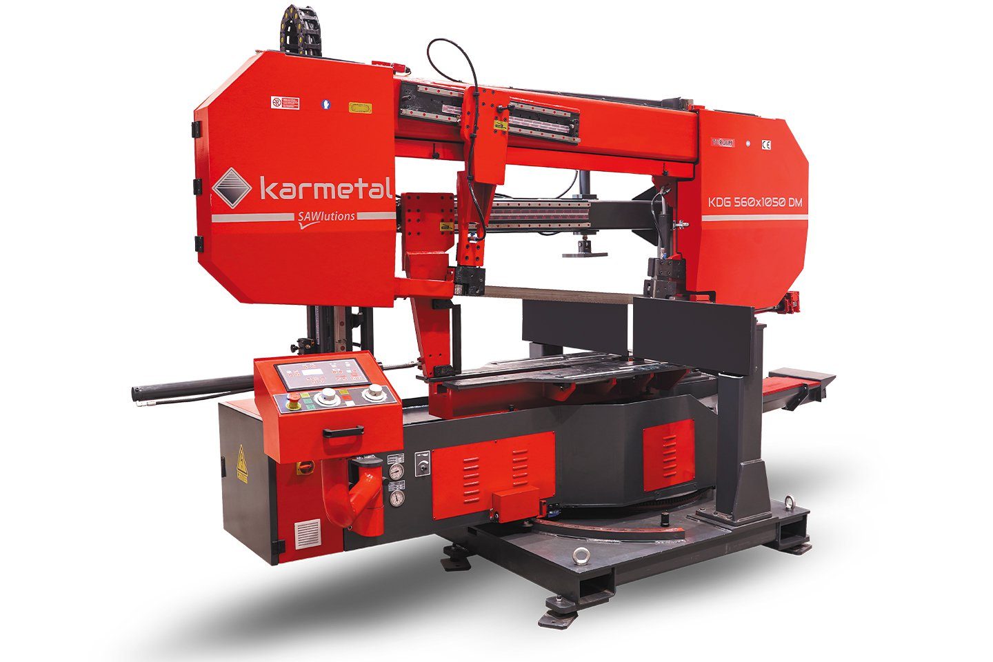 Полуавтоматический двухколонный ленточнопильный станок KARMETAL KDG 560x1050 DM