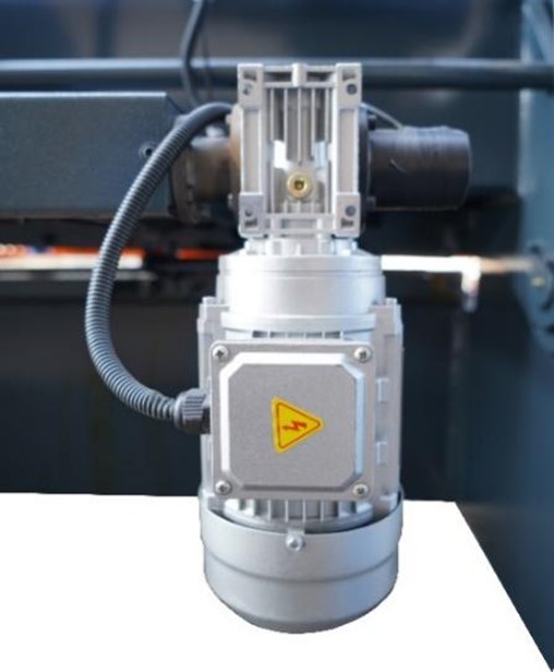 Гидравлическая гильотина Metal Master HCJ 3280 SE