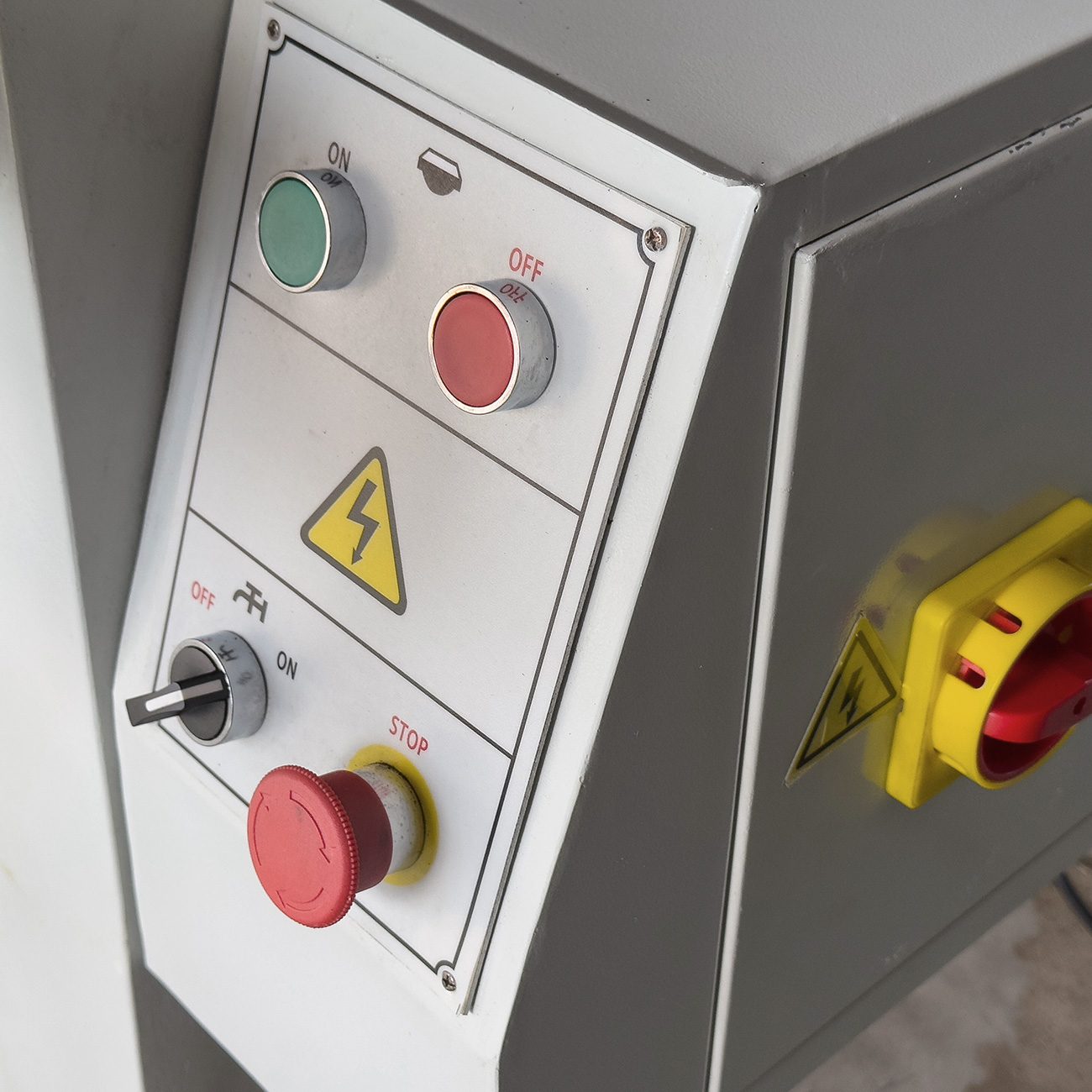 Плоскошлифовальный станок Proma PBP-250